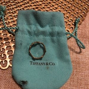 Tiffany’s olive leaf band ring